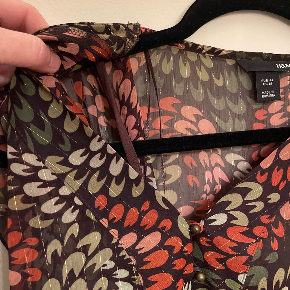 H&M Multicolor Leaf Pattern Blouse - Picture 6 of 6